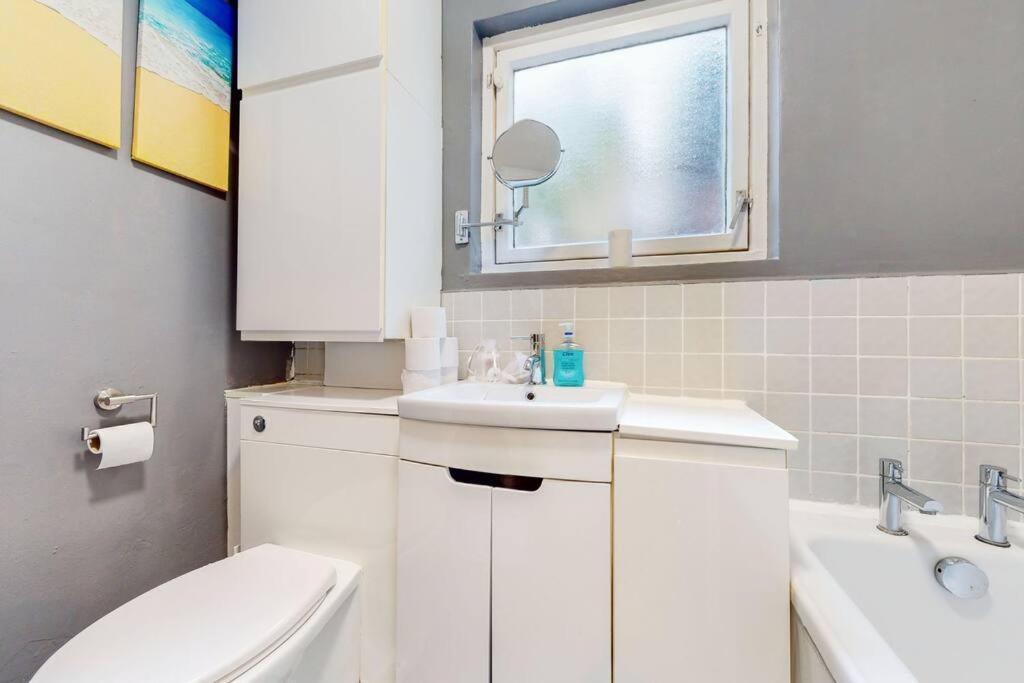 Stunning 2bdr With Beautiful Garden Apartamento *