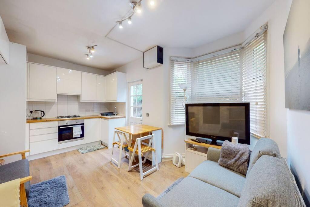 Apartamento Stunning 2bdr With Beautiful Garden *